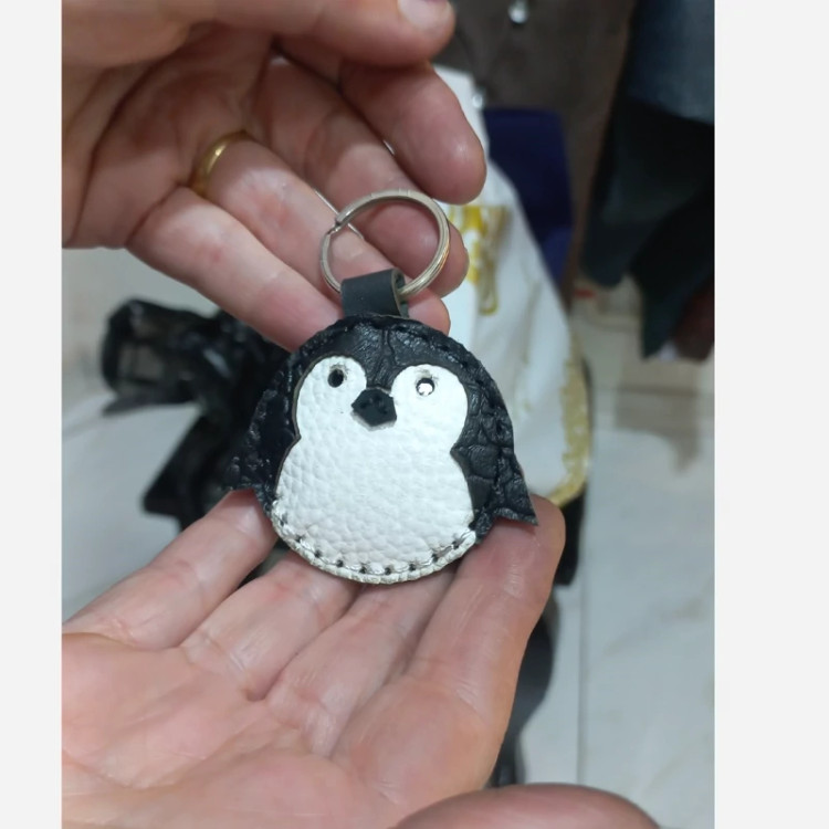 جا کلیدی جنس چرم طبیعی گاوی پنگوئن سفید