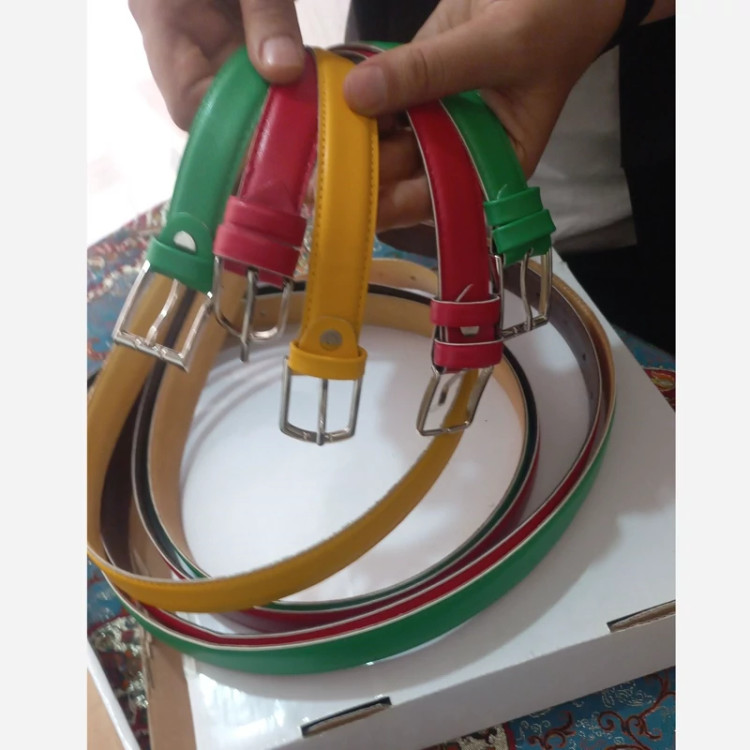 کمربند دخترانه یا زنانه رنگی مناسب لباس یا مانتو جنس چرم مصنوعی بسته یک عددی