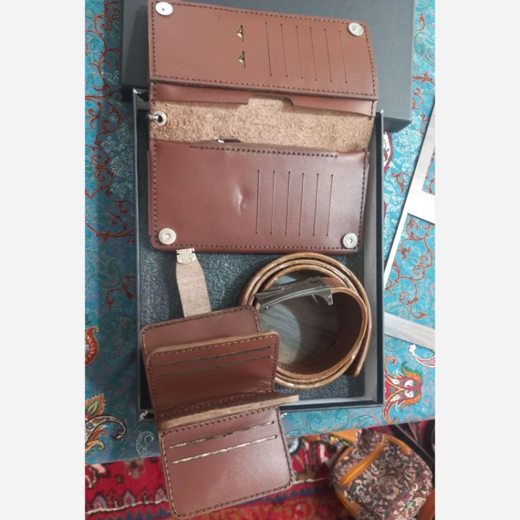 ست باکس کیف پول کیهان، کمربند و جا کارتی جنس چرم گاوی طبیعی