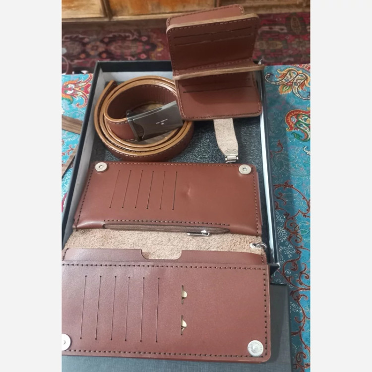 ست باکس کیف پول کیهان، کمربند و جا کارتی جنس چرم گاوی طبیعی