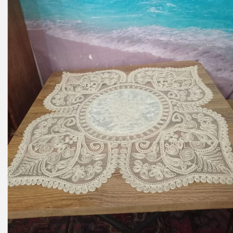 رومیزی قشنگ سه تیکه جنس دانتل بسته یک عددی