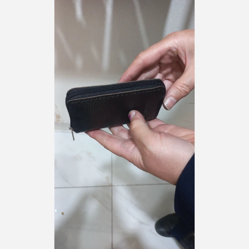 جا کارتی زیپ دار مشکی رنگ چرم طبیعی گاوی
