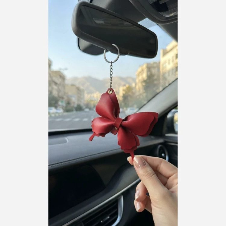 آویزی کیف یا جا کلیدی جنس چرم گاوی طبیعی طرح پروانه